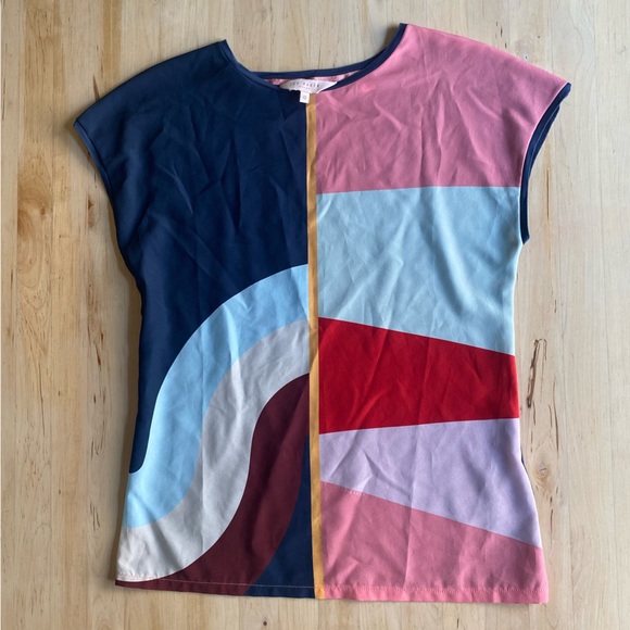 Ted Baker light T-shirt EUC - Picture 1 of 6